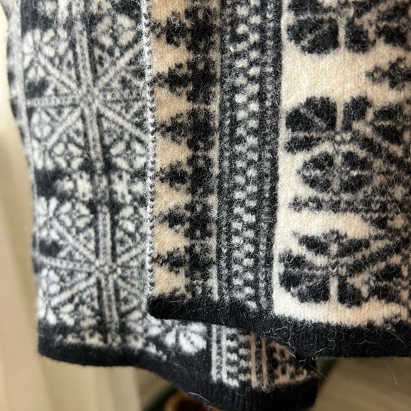 J. Crew wool scarf OS - Picture 2 of 6